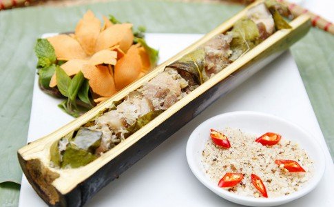 lợn rừng hấp hạt dổi